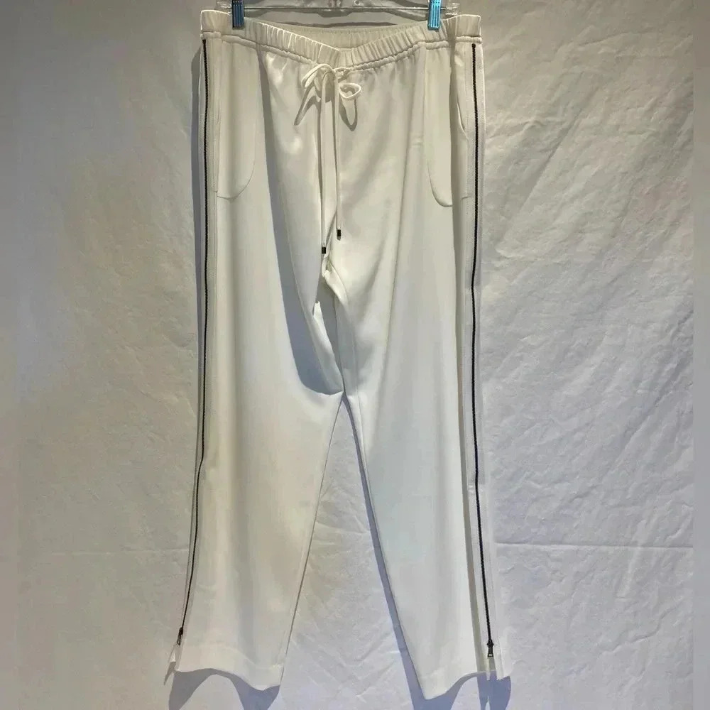 Tahari side-zip drawstring pants in winter white, size L